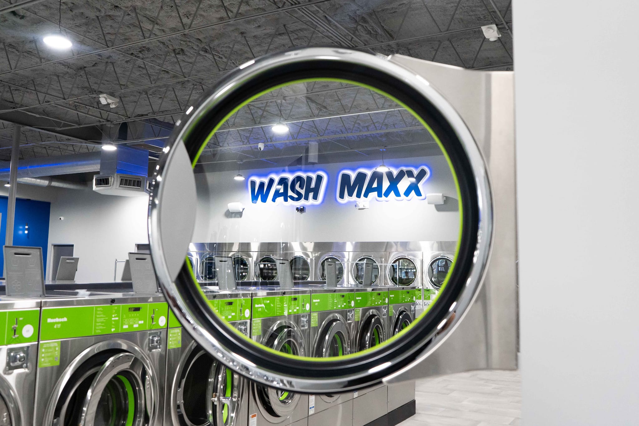 What is a Washateria? Brief Overview of a Self-Service Laundry ...